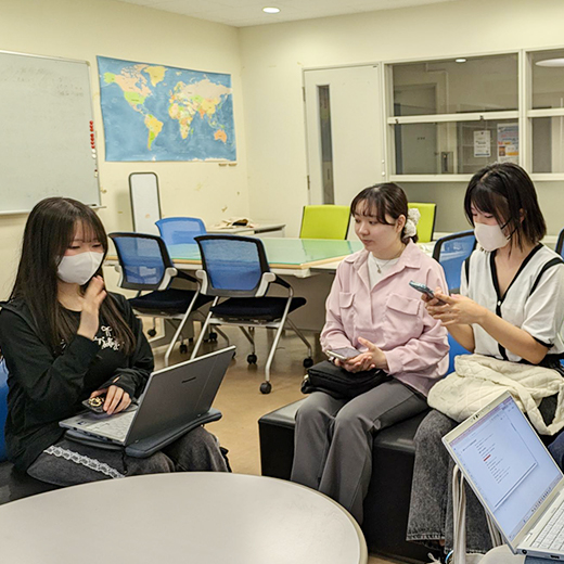 SNS運用チームミーティングを実施しました