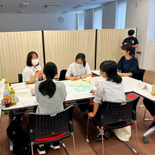 看護学専攻の学生が太田市とのがん検診受診対策の検討に参加しました