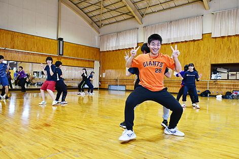 木山先生が担当するダンス実習の様子